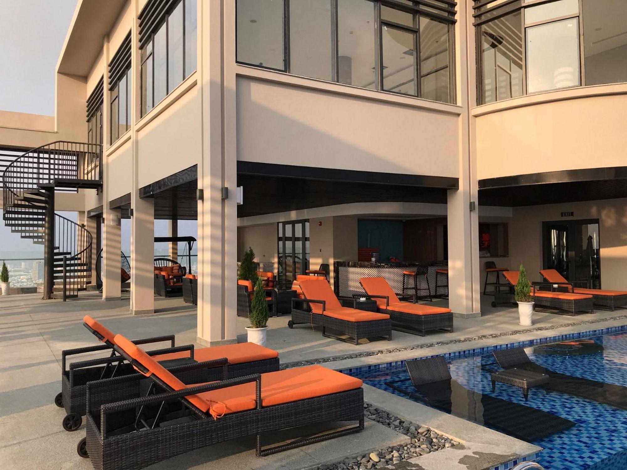 Da Nang Ocean View Luxury Apartment ภายนอก รูปภาพ
