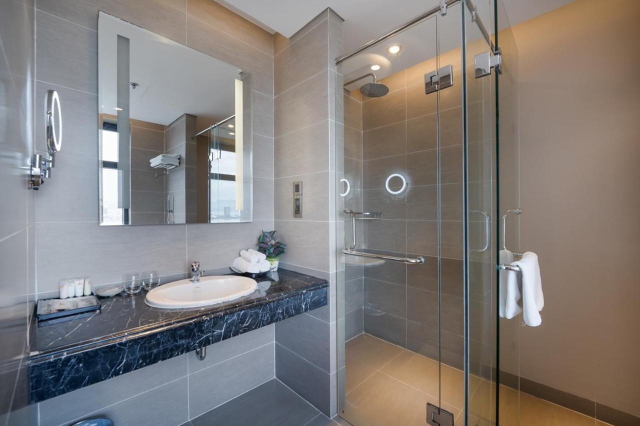 Da Nang Ocean View Luxury Apartment ภายนอก รูปภาพ